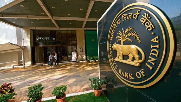 RBI Action: 3 NBFCs were banned due to strictness of RBI, 9 surrendered their licenses.