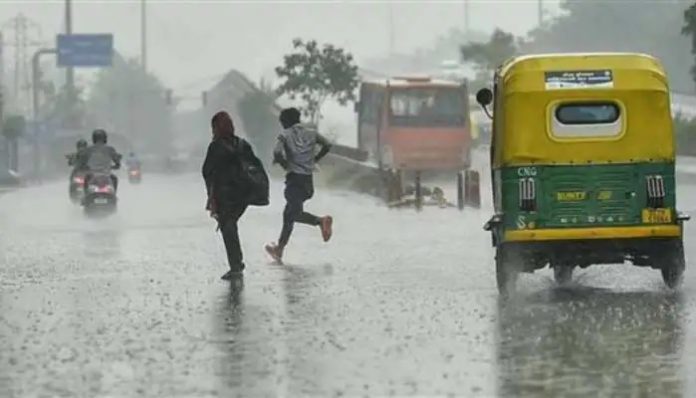 IMD Rainfall Alert : Snowfall on the mountains, rain alert in Delhi for three days, will the cold return with the change in weather?
