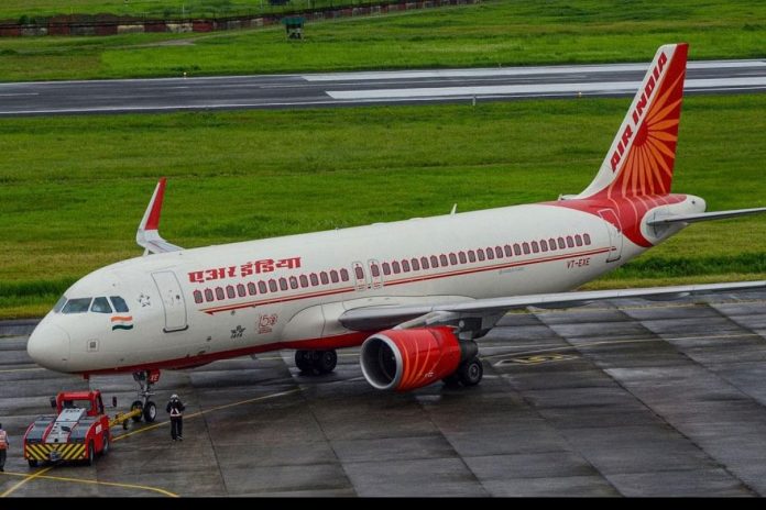Air India changed the dress of pilot crew members, this famous designer has prepared it