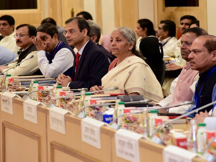 GST Council meeting: 50th meeting of GST Council started, Finance Minister Sitharaman can reduce Tax!