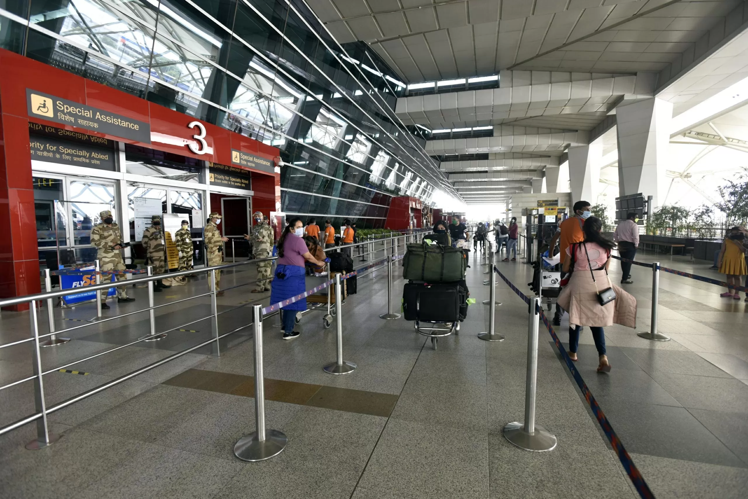 Best Airport Lounge Credit Cards