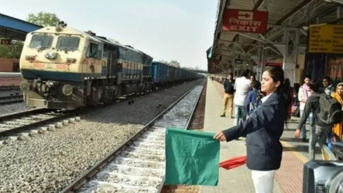 Railway Recruitment 2024 : Great opportunity to get a job in Indian Railways without examination, pass 10th, 12th and apply, monthly salary is good. Railway Recruitment 2024 : Great opportunity to get a job in Indian Railways without examination, pass 10th, 12th and apply, monthly salary is good.