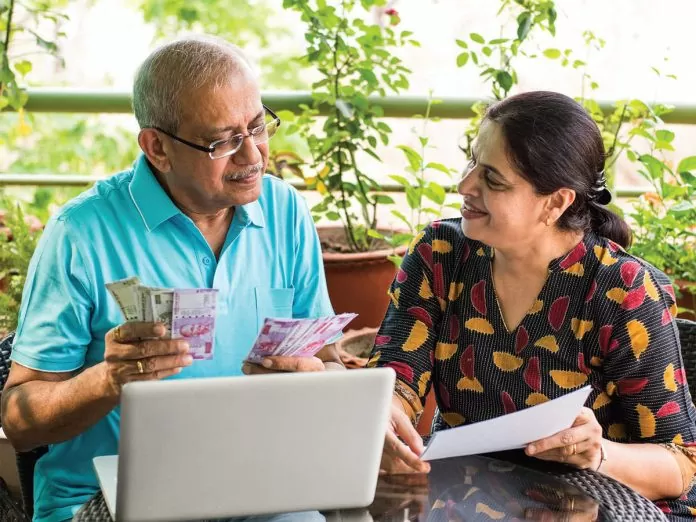 SCSS vs Senior Citizen FD : Which scheme is better for the elderly, SCSS or Bank FD, know where they are getting more benefits. SCSS vs Senior Citizen FD : Which scheme is better for the elderly, SCSS or Bank FD, know where they are getting more benefits.