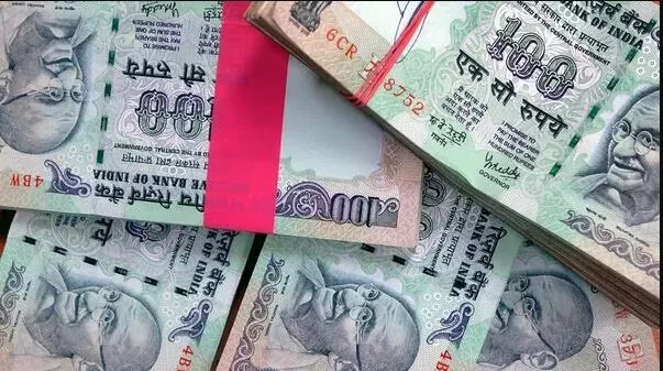 High FD Interest Rate : SBI or BoB, know which bank is giving more interest on FD