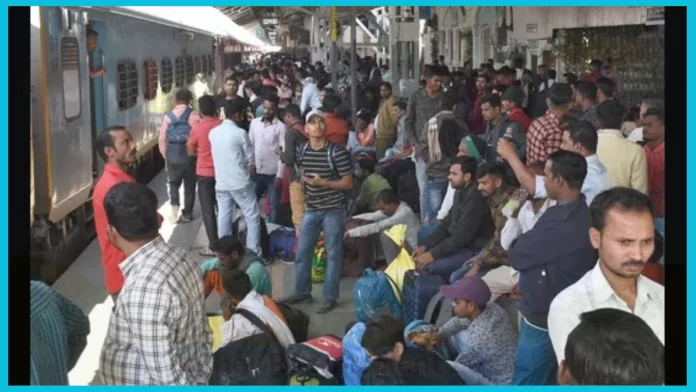 Good news for those going home during Holi, Holi special trains will run from March 20, see complete time table. Good news for those going home during Holi, Holi special trains will run from March 20, see complete time table.