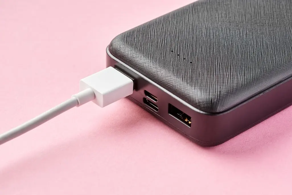 Power Bank Flight Rules 2025: Capacity & Packing Guide