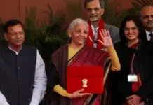 Budget 2026: No Relief for Salaried Taxpayers as Slabs Stay Frozen Budget 2026 Income Tax Slabs: No Change in Rates for FY 2026-27