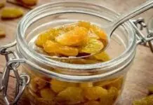 9 Benefits of Starting Your Day With Soaked Raisins