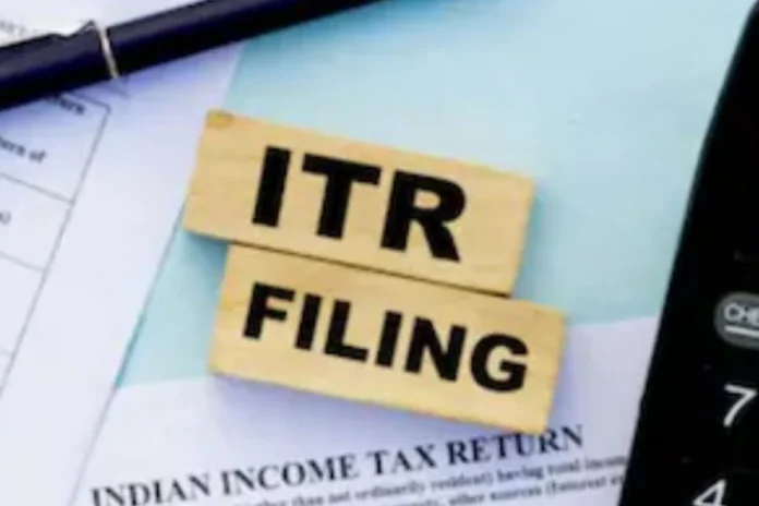 Untitled-design-2025-12-18T170258.552-2025-12-583501be7132d765f012b237d31c6284-3x2 filing ITR without it can be risky