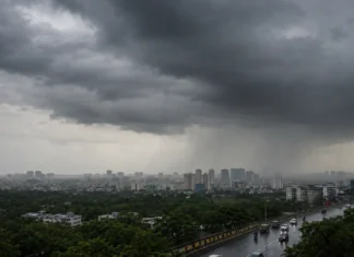 IMD heavy rain alert thunderstorm 80kmph winds India monsoon 2026